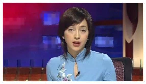 姨太扒娱乐吃瓜吃到自己,从吃瓜到自扒，一场娱乐圈的狂欢盛宴