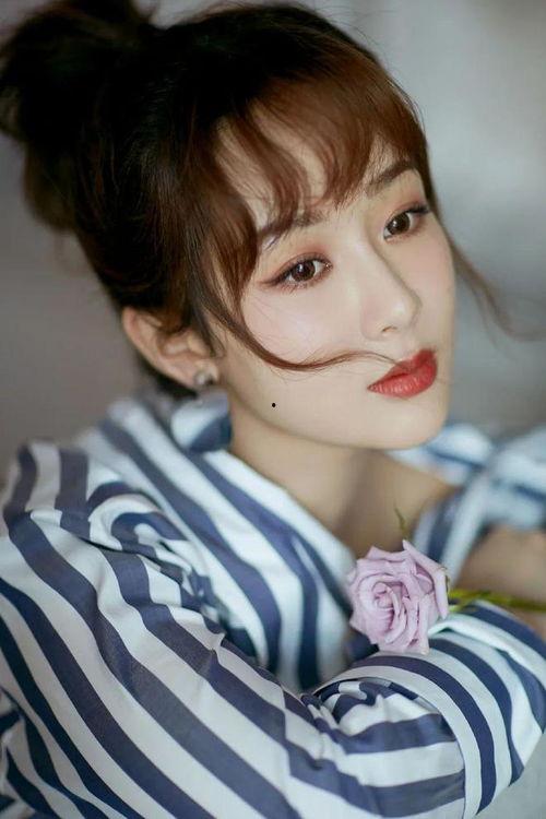 娱乐吃瓜爆料杨紫,娱乐圈再掀波澜